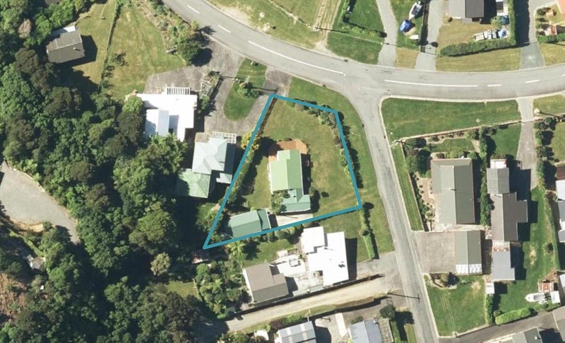 2 Old Mill Road, Ōkiwi Bay - Carousel 1