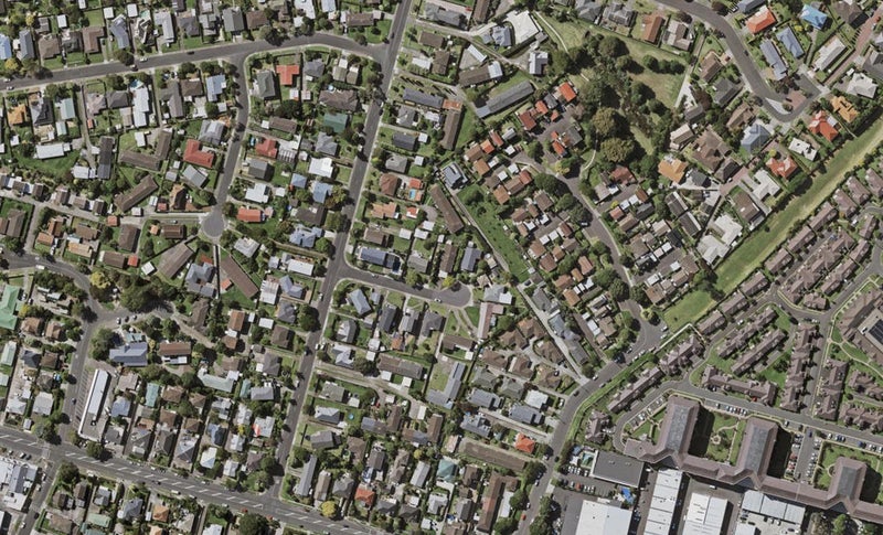 1/4 Raphoe Place, Ellerslie, Auckland - Carousel 1