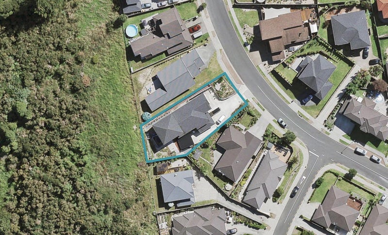 96 San Marino Drive West, Henderson, Auckland - Carousel 1