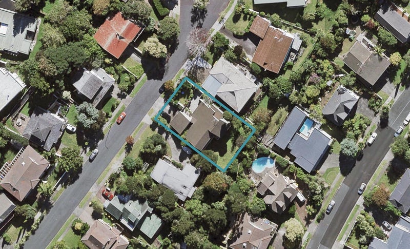 17 Makepiece Place, Chatswood, Auckland - Carousel 1