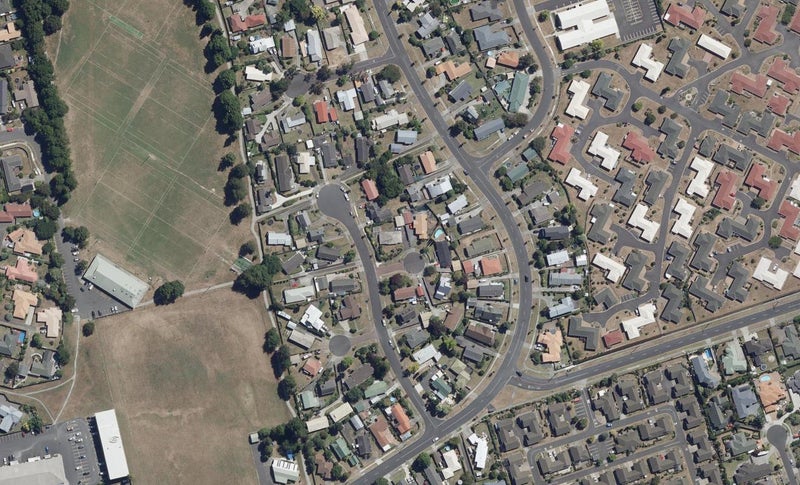 1/20 Halyard Close, Flagstaff, Hamilton - Carousel 1