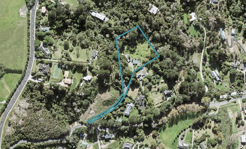 10 Hobbs Road, Matakatia, Whangaparaoa - Carousel 1