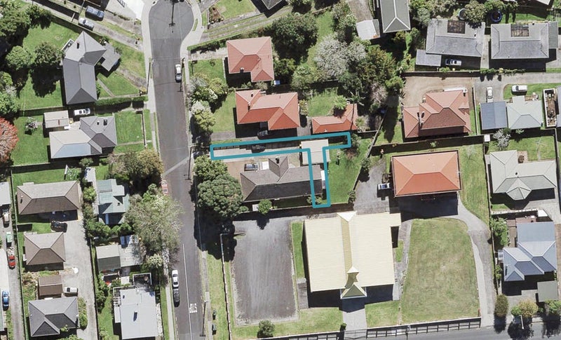 7/1 Waters Place, New Lynn, Auckland - Carousel 1
