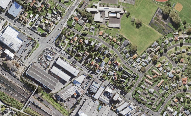 7/127 Stoddard Road, Wesley, Auckland - Carousel 1