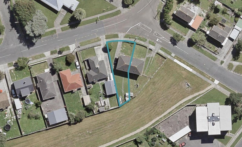 56 Reynolds Street, Taita, Lower Hutt - Carousel 1