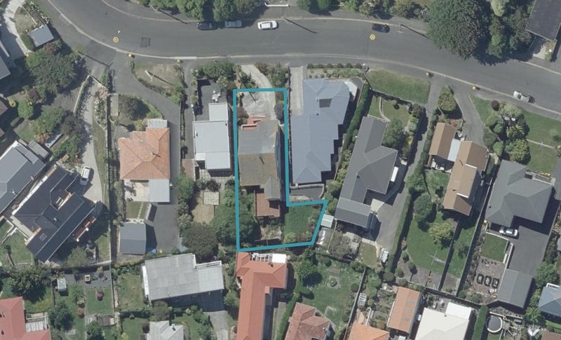 25 Earls Road, Saint Clair, Dunedin - Carousel 1
