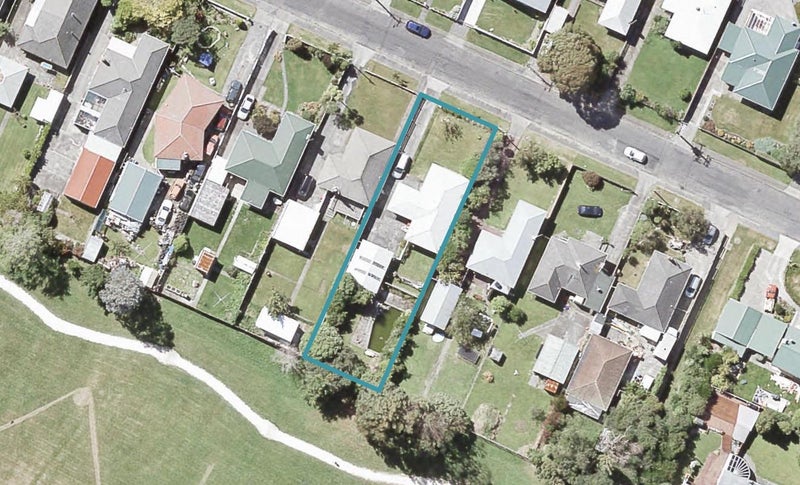 9 Hay Street, Wainuiomata, Lower Hutt - Carousel 1