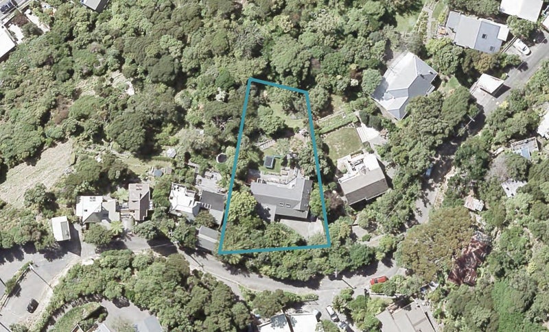 26 Mahina Road, Mahina Bay, Lower Hutt - Carousel 1