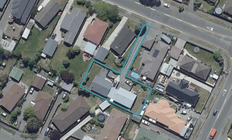 1/123A Queenspark Drive, Parklands, Christchurch - Carousel 1