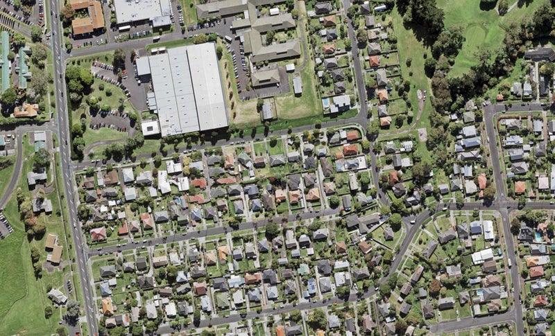 2/19 Segar Avenue, Mount Albert, Auckland - Carousel 1