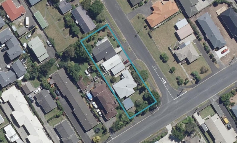 1 John Street, Enderley, Hamilton - Carousel 1