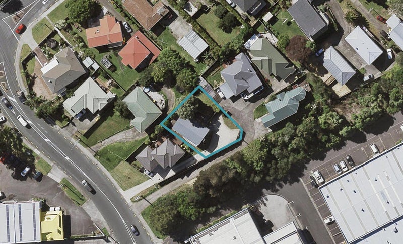 102 Target Road, Wairau Valley, Auckland - Carousel 1