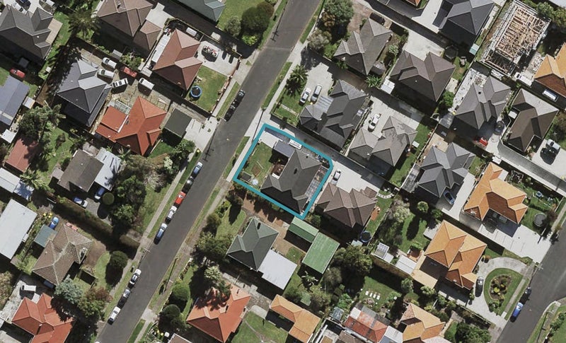 11 Nicholson Avenue, Papatoetoe, Auckland - Carousel 1