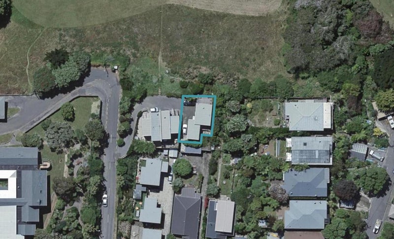 9 Rhine Street, Island Bay, Wellington - Carousel 1