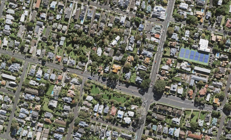 2/0 Balmoral Road, Mount Eden, Auckland - Carousel 1