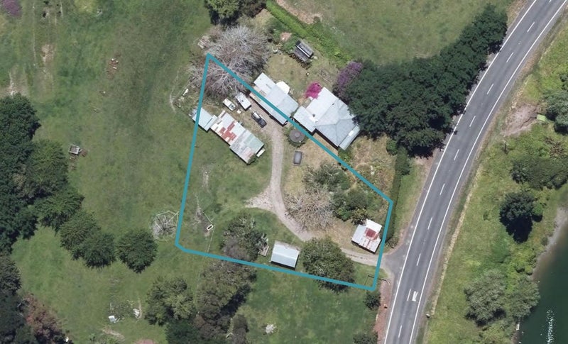 3199 State Highway 2, Nūhaka - Carousel 1