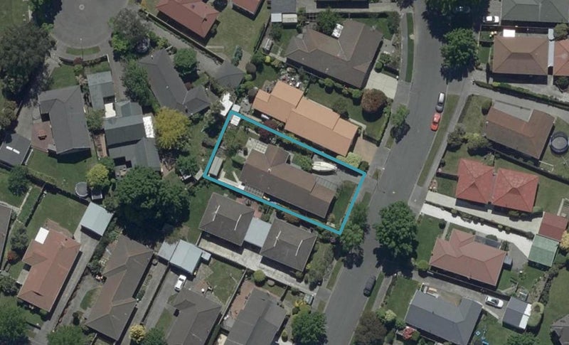 5 Karnak Crescent, Russley, Christchurch - Carousel 1