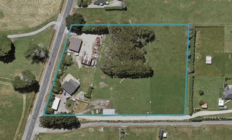 112 Otatara Road, New River Ferry, Invercargill - Carousel 1