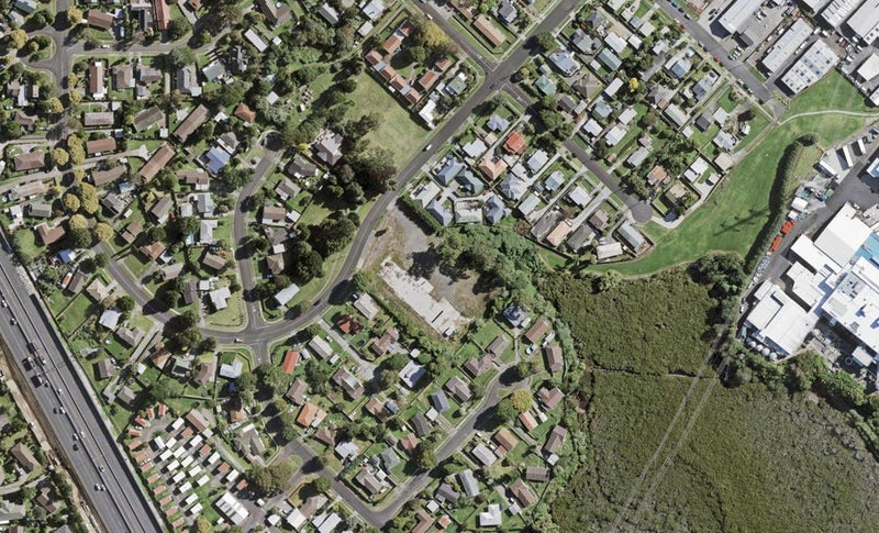 91B Kindergarten Drive, Conifer Grove, Takanini - Carousel 1