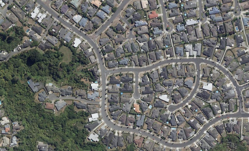 4 Tallentire Crescent, Huntington, Hamilton - Carousel 1