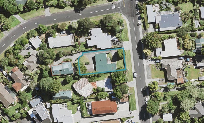 91 Konini Road, Titirangi, Auckland - Carousel 1