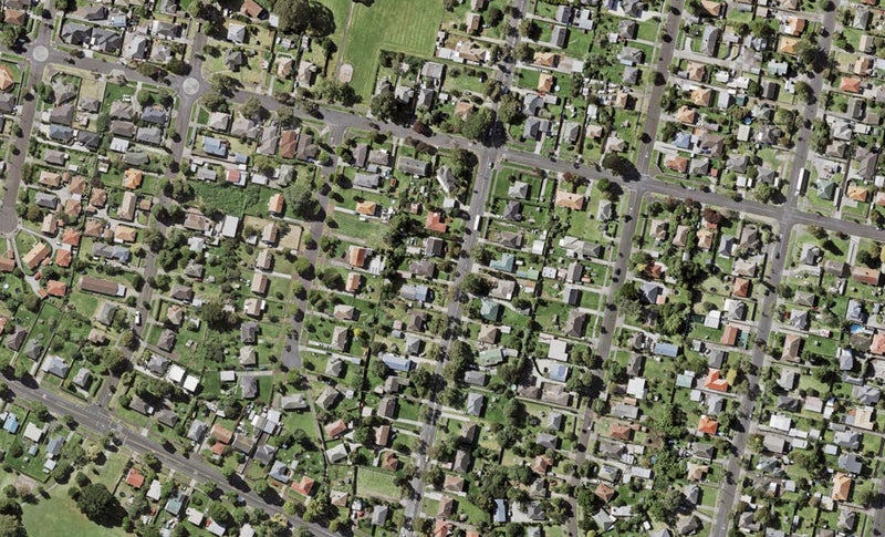 12/8 Bagnall Avenue, Point England, Auckland - Carousel 1