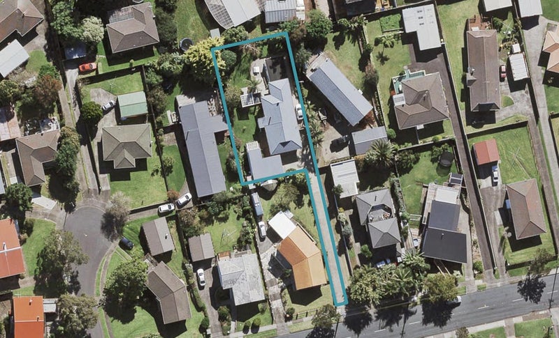 1/84 Taylors Road, Mount Albert, Auckland - Carousel 1