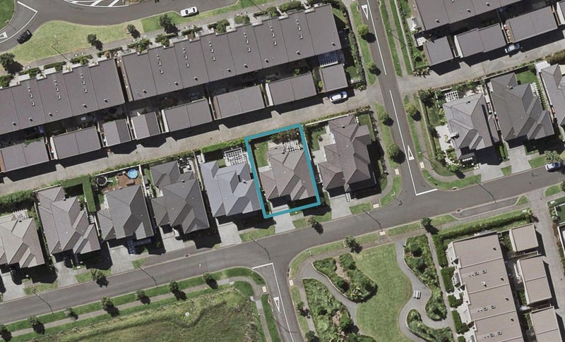 23 Kauriki Terrace, Stonefields, Auckland - Carousel 1