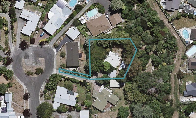 16 Rush Place, Havelock North, Havelock North - Carousel 1