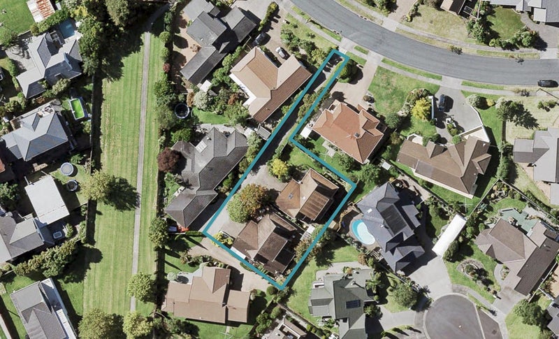 99A Oliver Road, Eastern Beach, Auckland - Carousel 1