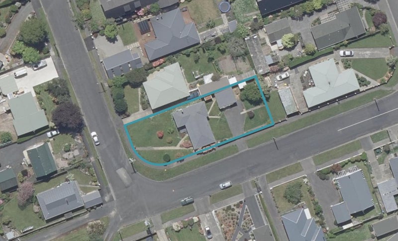 1 Lambert Street, Abbotsford, Dunedin - Carousel 1