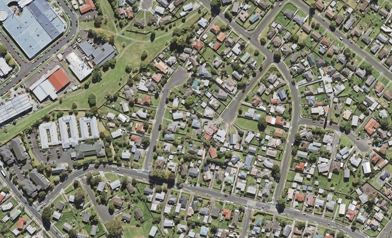 2/15 Rush Place, Mangere, Auckland - Carousel 1