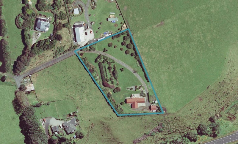 1093 Main North Road, Onaero, Waitara - Carousel 1