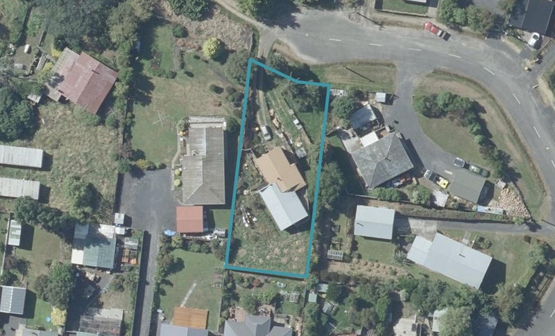 8 Hare Road, Ocean View, Dunedin - Carousel 1