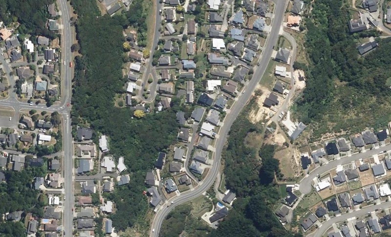 10 Deptford Lane, Whitby, Porirua - Carousel 1