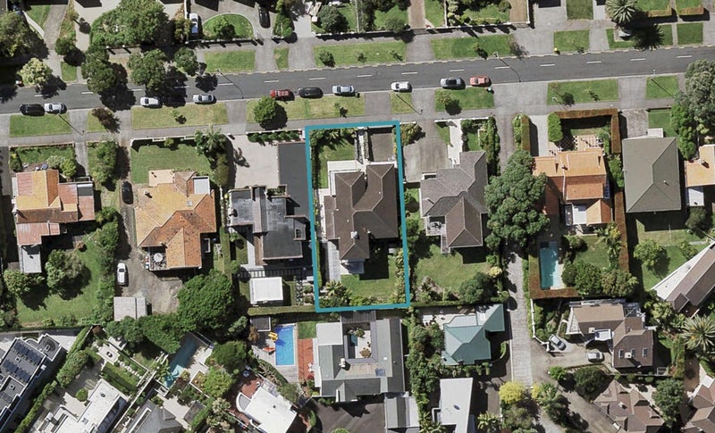 10 Tuhaere Street, Orakei, Auckland - Carousel 1