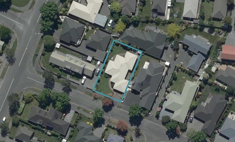 5 Berkshire Drive, Avonhead, Christchurch - Carousel 1