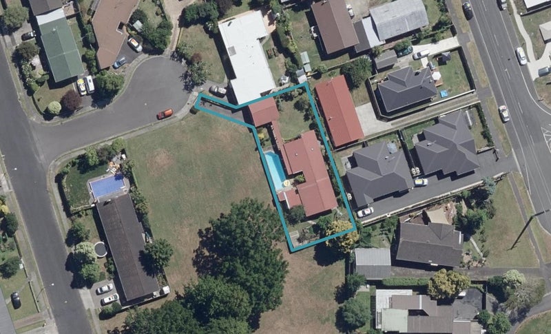 8 Newport Place, Enderley, Hamilton - Carousel 1
