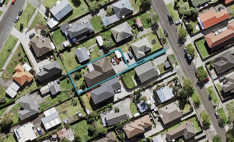 13A Crowther Street, Blockhouse Bay, Auckland - Carousel 1