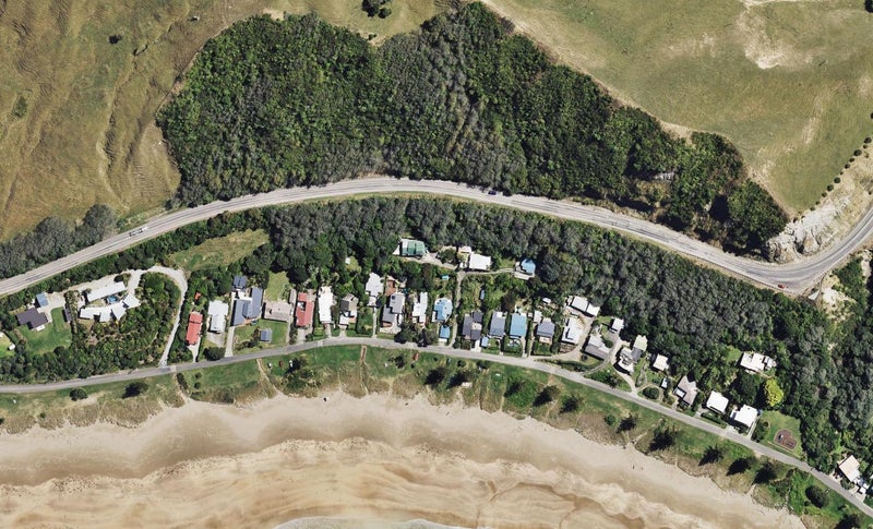 13C Makorori Beach Road, Gisborne - Carousel 1