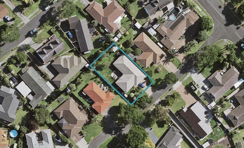 5 Framalda Place, Conifer Grove, Takanini - Carousel 1