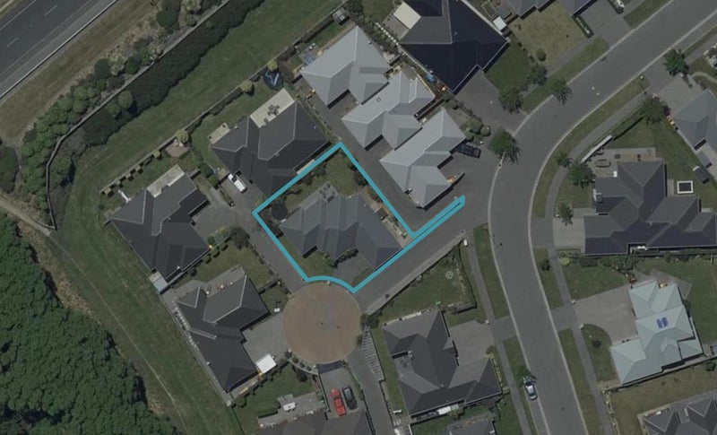 55 Somerville Crescent, Aidanfield, Christchurch - Carousel 1