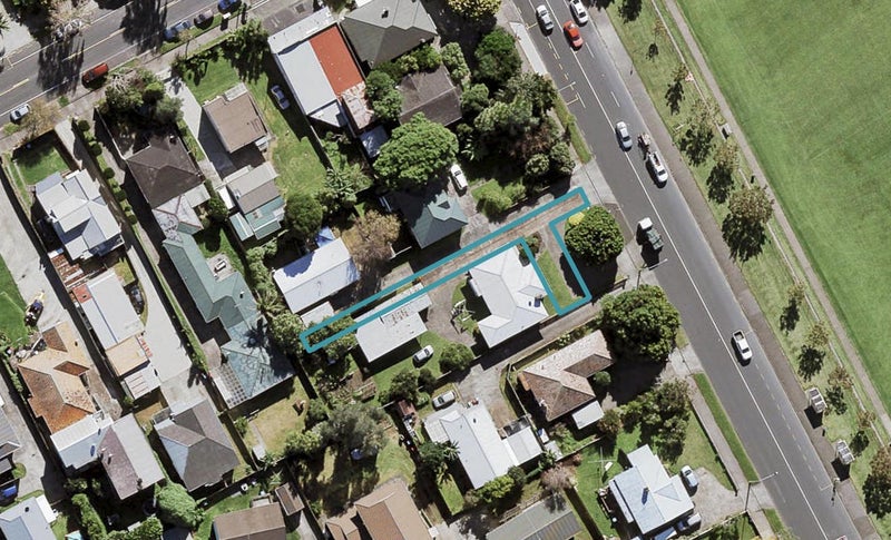 2/218 Rosebank Road, Avondale, Auckland - Carousel 1