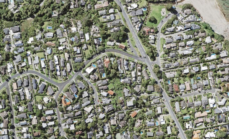 4/8 Park Rise, Campbells Bay, Auckland - Carousel 1