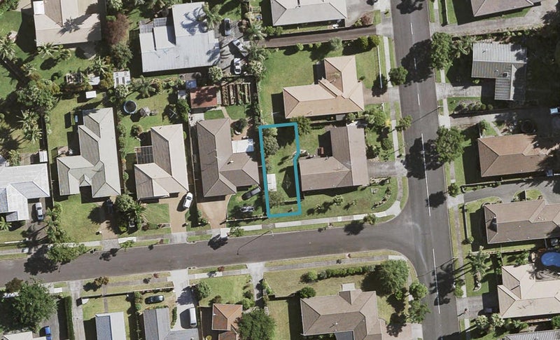 3 Perotti Place, Conifer Grove, Takanini - Carousel 1