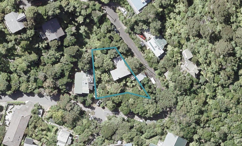 1 Richmond Road, Mahina Bay, Lower Hutt - Carousel 1