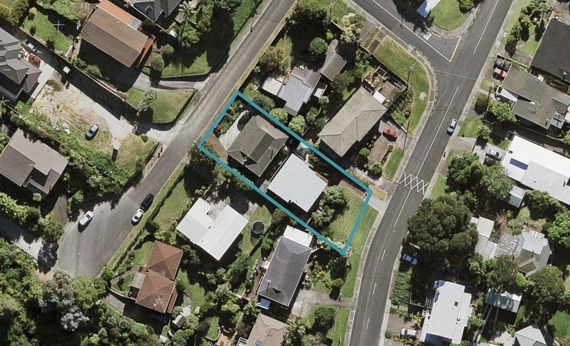 4 Farnol Street, Hillsborough, Auckland - Carousel 1