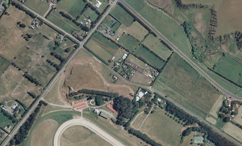 111 Park Road, Christchurch - Carousel 1