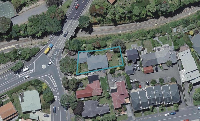 1 Nicholson Road, Khandallah, Wellington - Carousel 1