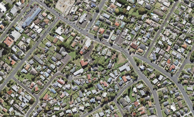 2/300 Great North Road, Henderson, Auckland - Carousel 1